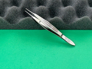 Millennium Surgical Tissue Forceps