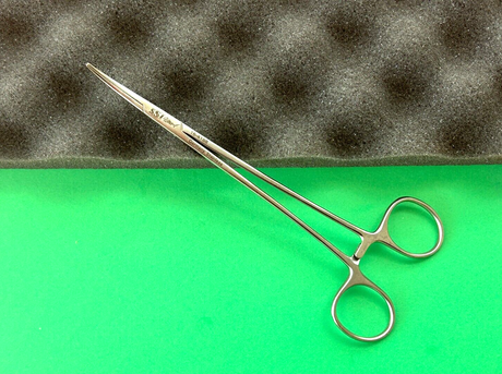 SSI Ultra 7" Micro Artery Forceps, Curved, Serrated