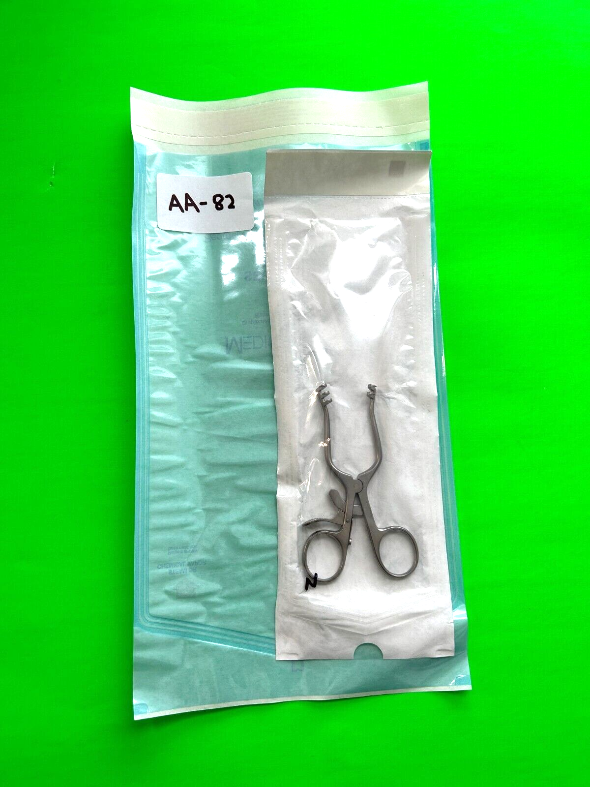 Aesculap Surgical BV066R Weitlaner Retractor 3x2 Sharp Prongs 5"