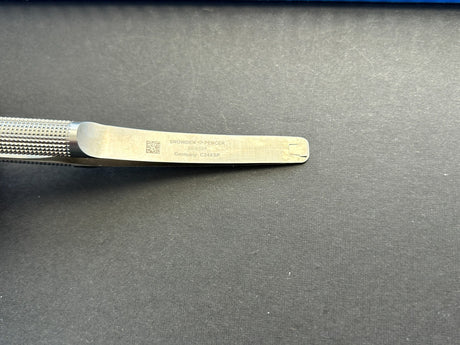 Snowden Pencer 88-6507 Micro Dissecting Scissors, Curved blade 7"