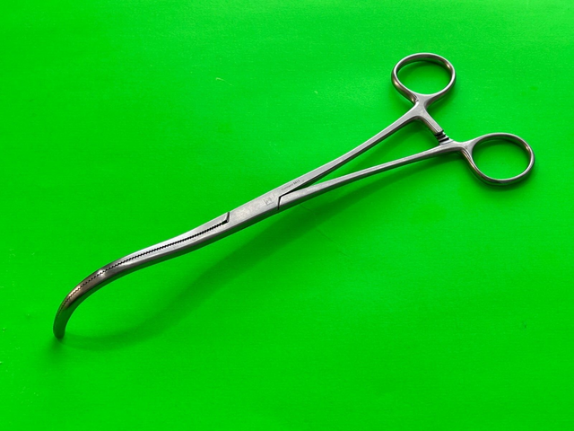 Codman Surgical 19-4018 Mayo Kidney Clamp, Curved 23.5 cm