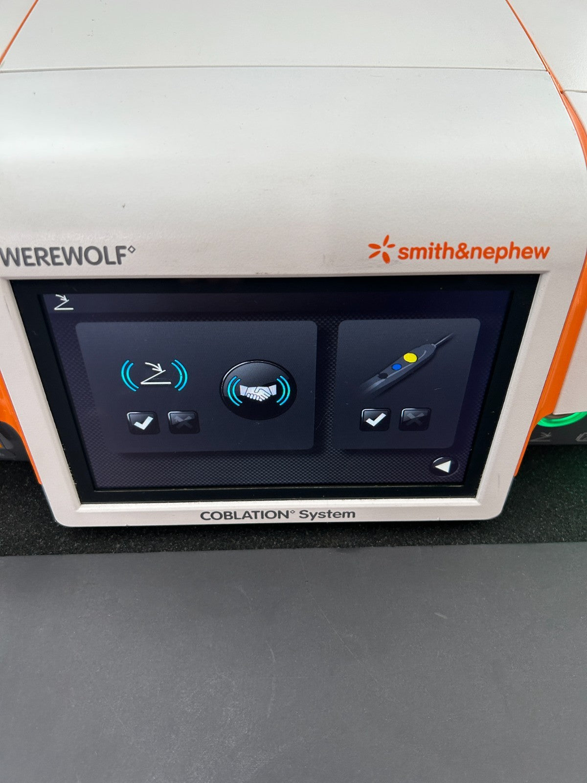 Smith & Nephew Dyonics Werewolf Coblation System Flow-IQ 92290105