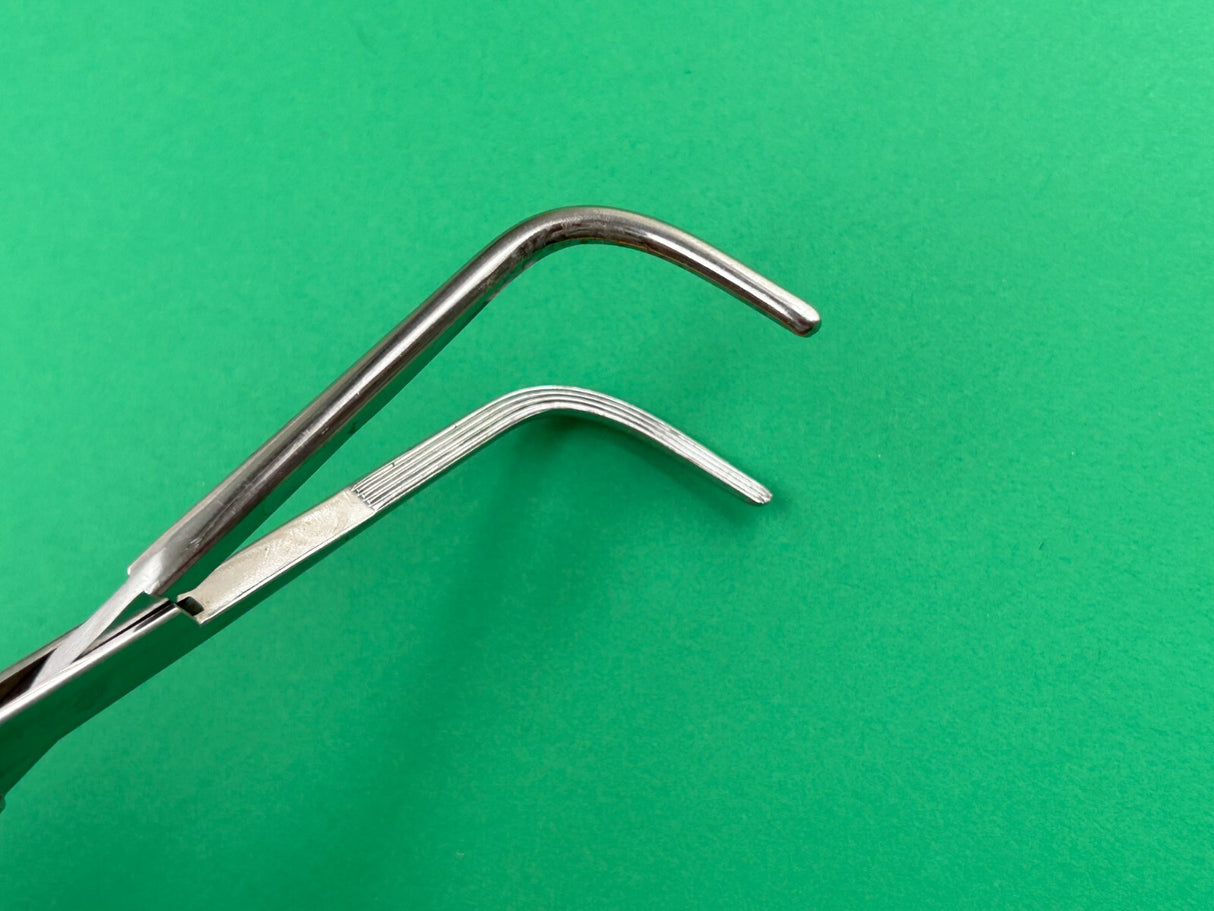 Weck Surgical 12" Mixter Thoracic Clamp Forceps, Angled Shaft