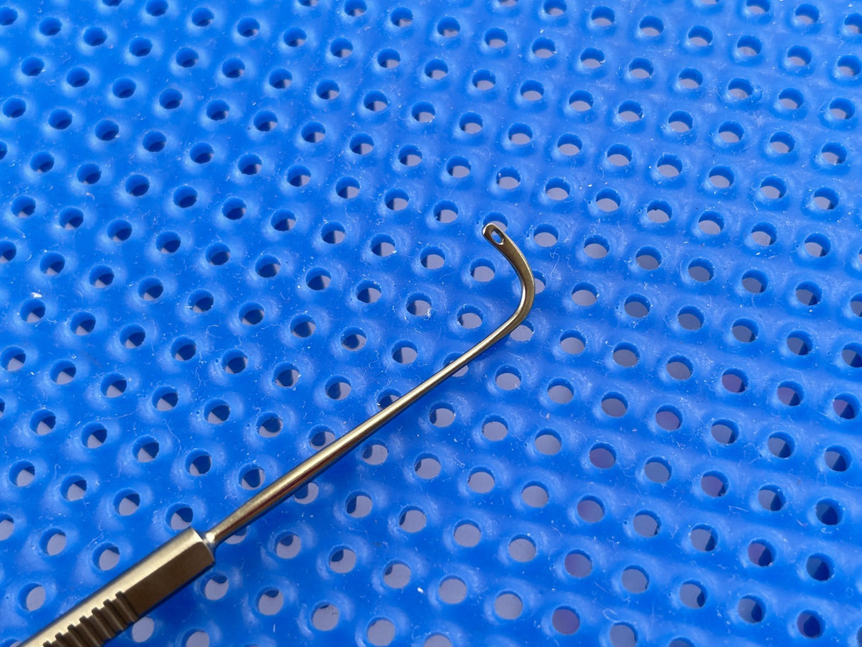 Karl STORZ E4991 Gass Retinal Detachment Hook, 1.5mm oval hole, 5.6"