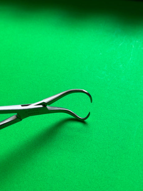 V. Mueller SU2905 Towel Forceps 5-1/4"