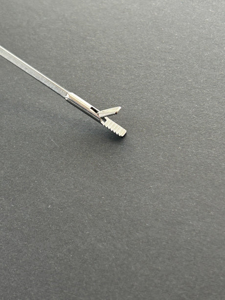 Karl Storz 8660H Kleinsasser Alligator Grasping Forceps