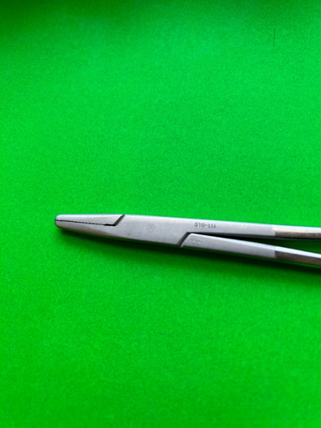 Weck 510-111 Bulldog Needleholder 7"