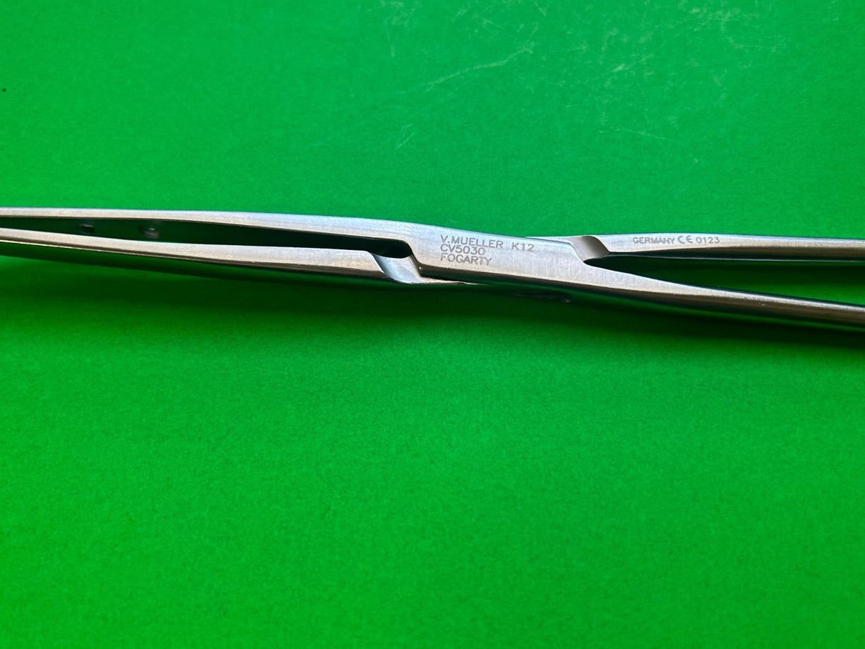 V. Mueller CU5030 Fogarty Hydragrip Vascular Forceps Clamp, 11"