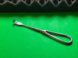 V. Mueller SU3551 Volkman Retractor 7-3/4" 3 Prong Blunt