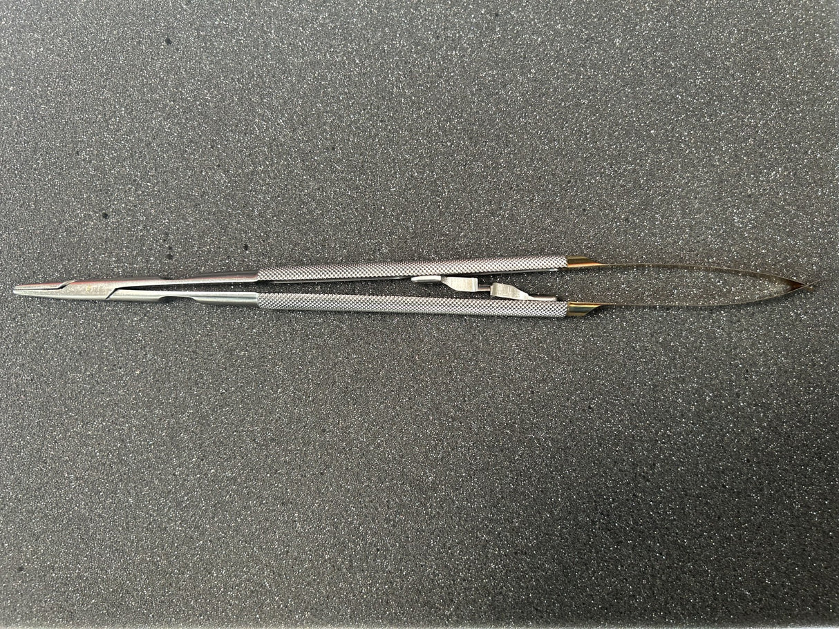 Boss 50-1478 Jacobson “Heavy” Needle Holder, 9'' w/Lock, TC