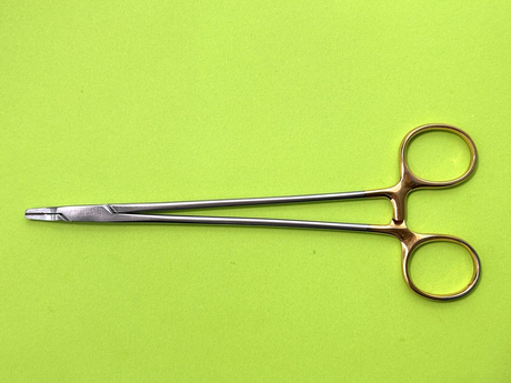 Aesculap Surgical 7-3/4" Durogrip Ryder Needle Holder, TC