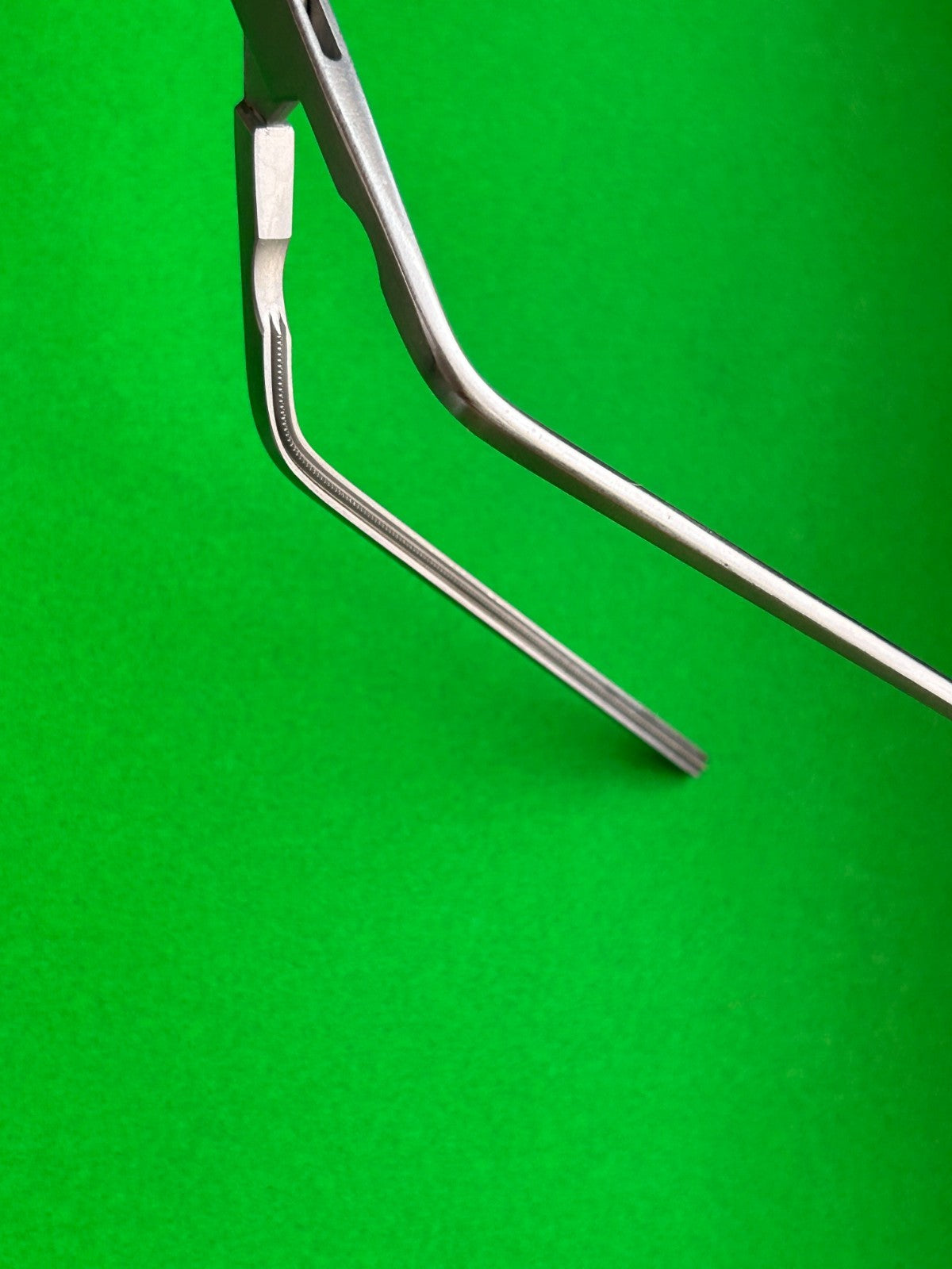 Pilling 35-3535 Debakey Angled Peripheral Vascular Clamp, 7"