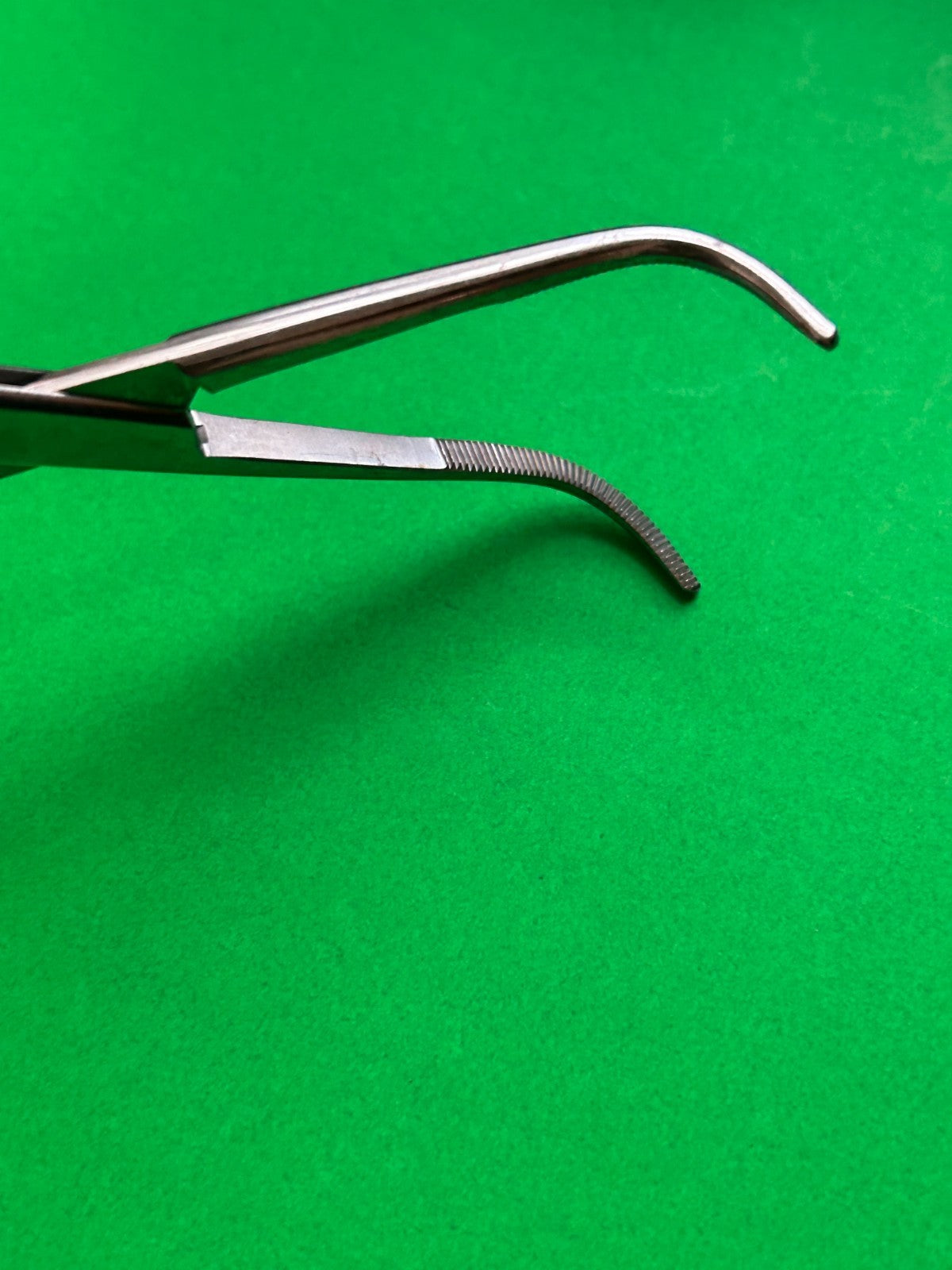 Codman 19-8145 Thoracic Clamp Forceps, Curved 9"