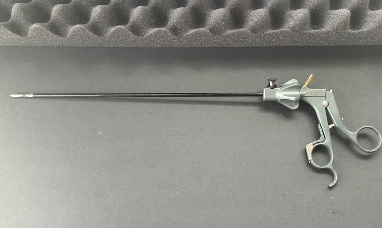 Stryker 250-181-106 PEEK Dolphin Nose Laparoscopic Dissecting Forceps