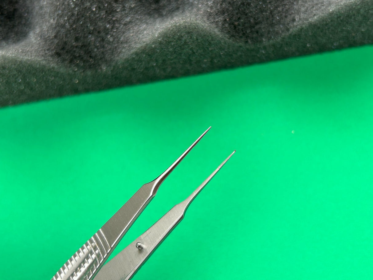 Aesculap Surgical Castroviejo Forceps, 4-3/8", 1 x 2 Teeth