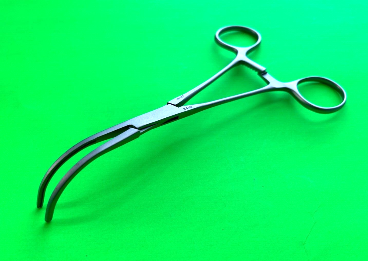 Codman Surgical 9606N Artery Forceps Curved 6"