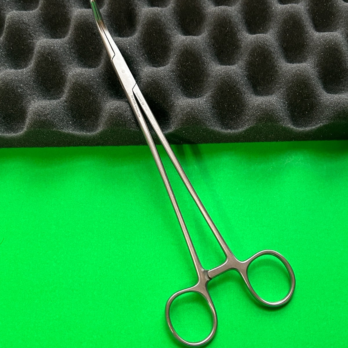 V.Mueller CH1725 Mixter Hemostatic Forceps 90°, 8-1/2