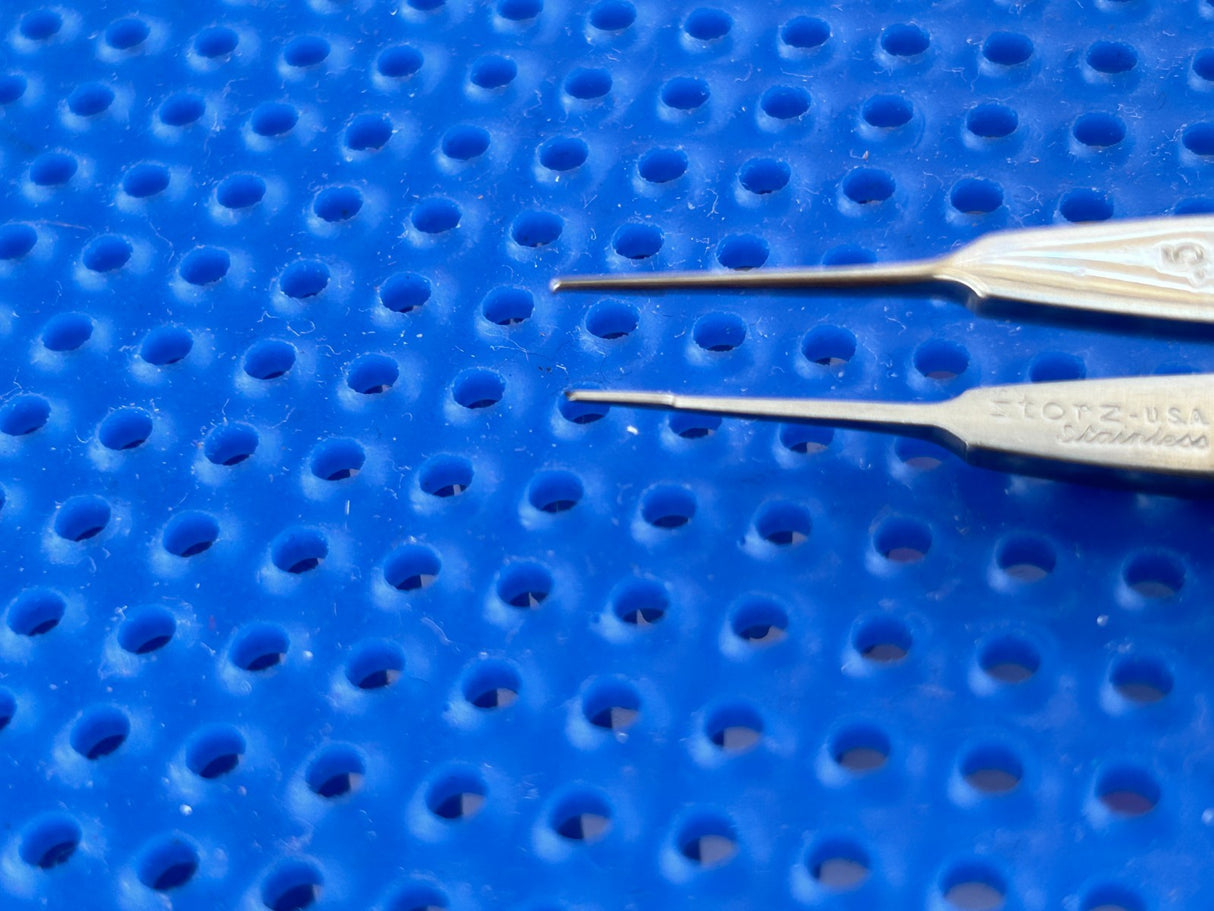 Karl STORZ Surgical E1798 Castroviejo Suturing Forceps 0.5mm, 4.3"