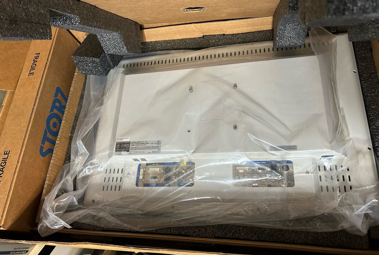 NEW Karl Storz NDS 26" HD WIDEVIEW Flat Panel Monitor SC-WU26-A1511 WITH CABLES