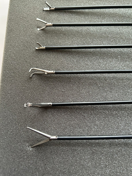 Aesculap 5mmx31cm Autoclavable QuickSnap Laparoscopy Set of 8 w Karl Storz Cord