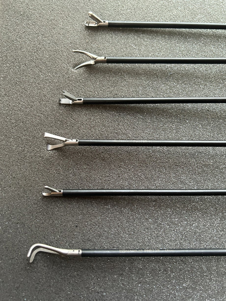 Aesculap 5mmx31cm Autoclavable QuickSnap Laparoscopy Set of 8 w Karl Storz Cord