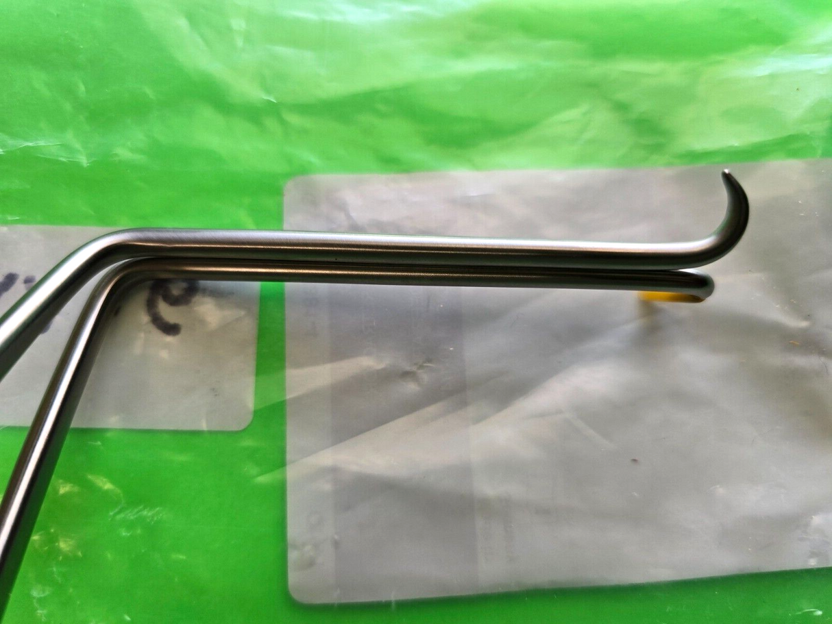 V. Mueller NL5381-4 Surgical Zelpi-Type Retractor 10.25" Length 4" Deep Arm