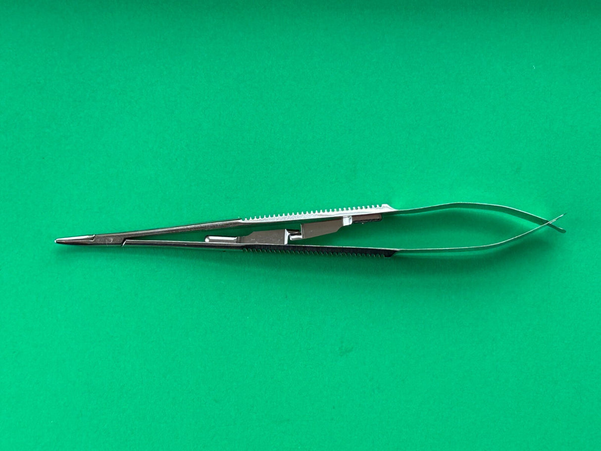 Karl Storz Surgical 5-1/2" Castroviejo Needle Holder Curved, Locking, 11mm Tip