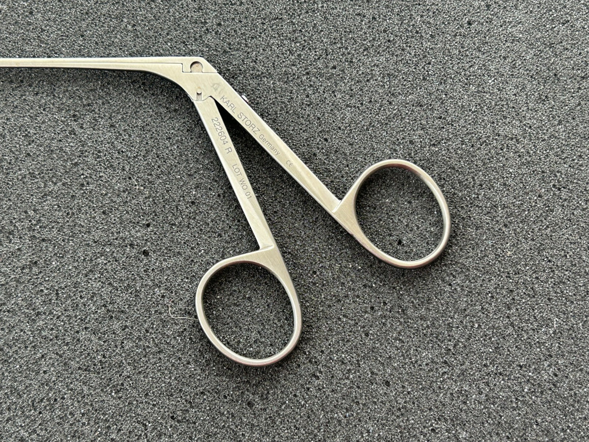 Karl Storz 222604R BELLUCCI Scissors, curved right 8cm