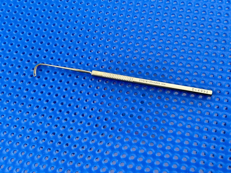 Karl STORZ E4991 Gass Retinal Detachment Hook, 1.5mm oval hole, 5.6"