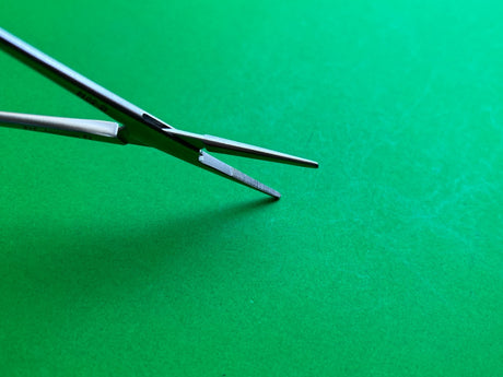 Symmetry Surgical 15-5014 Kelly Forceps, Straight, 5-1/2"