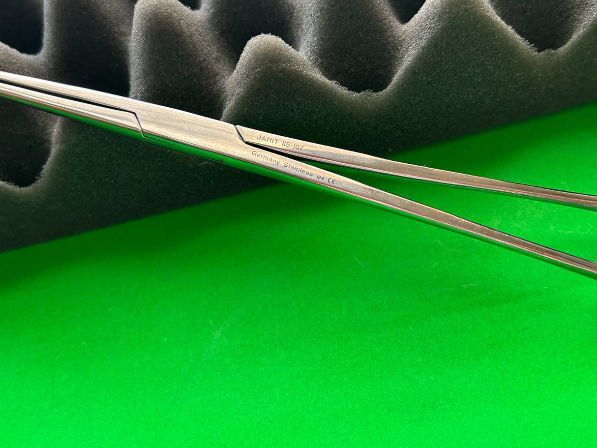 Jarit 115-107 Foerster Sponge Holding Forcep 9-1/2"