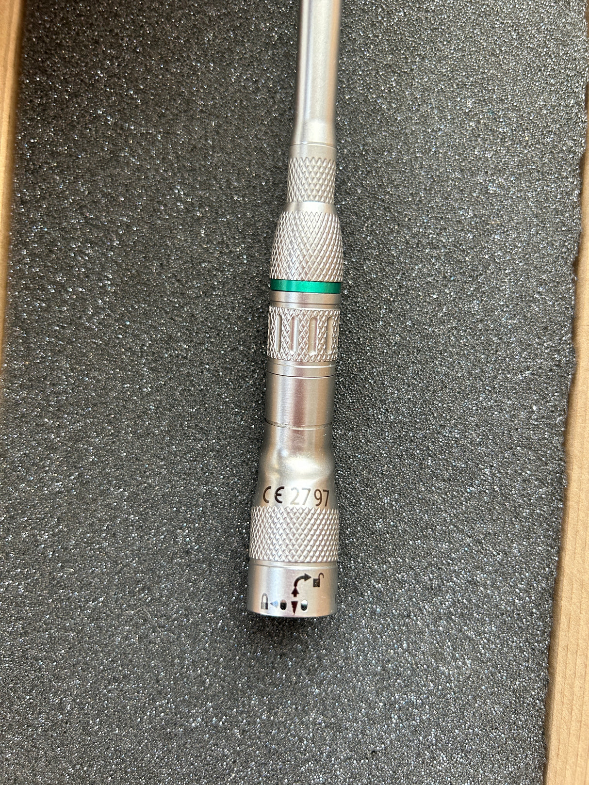 Medtronic MR8-AVA14DK Midas Rex MR8 14cm Variable Angled Attachment